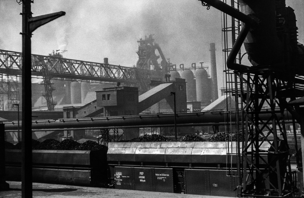 View of the smoky infrastructure of the conglomerate, the abbreviation TPPR is visible at the top of one of the facilities.