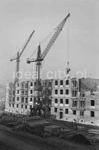 Budowa Osiedla Zgody, lata 50. XXw.

fot. Wiktor Pental/idealcity.pl

