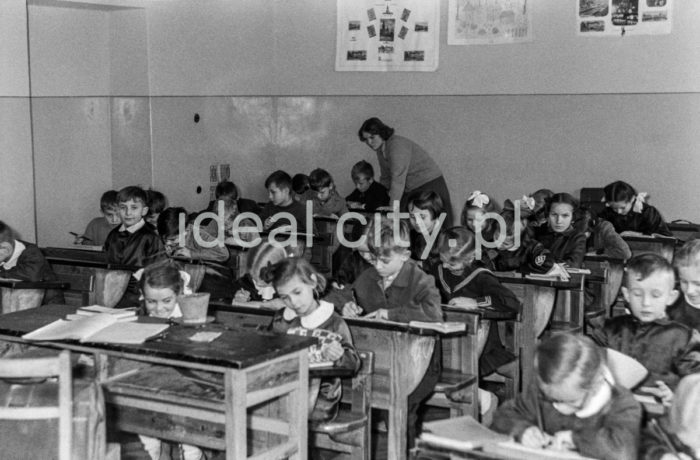 A classroom in a primary school in Nowa Huta.

Wnętrze sali lekcyjnej w jednej z nowohuckich szkół podstawowych.

Photo by Wiktor Pental/idealcity.pl

