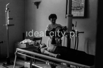 A surgery on the Wandy Estate. 1950s.

Przychodnia na Osiedlu Wandy. Lata 50. XX w.

Photo by Wiktor Pental/idealcity.pl

