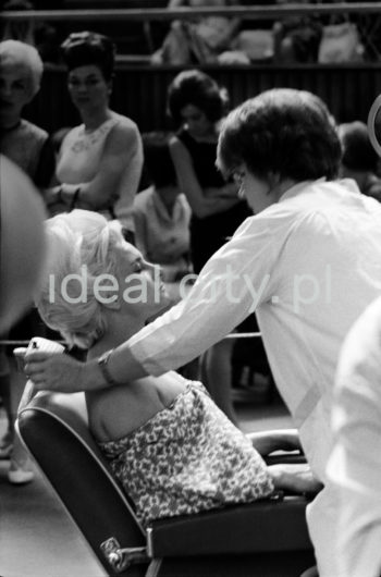 Festiwal mody, Hala Wisły, 1966r. Kraków

fot. Henryk Makarewicz/idealcity.pl

