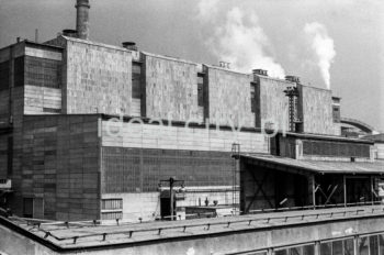 Stalownia konwertorowa w kombinacie im. W. I. Lenina w Nowej Hucie, 1966r.

fot. Henryk Makarewicz/idealcity.pl


