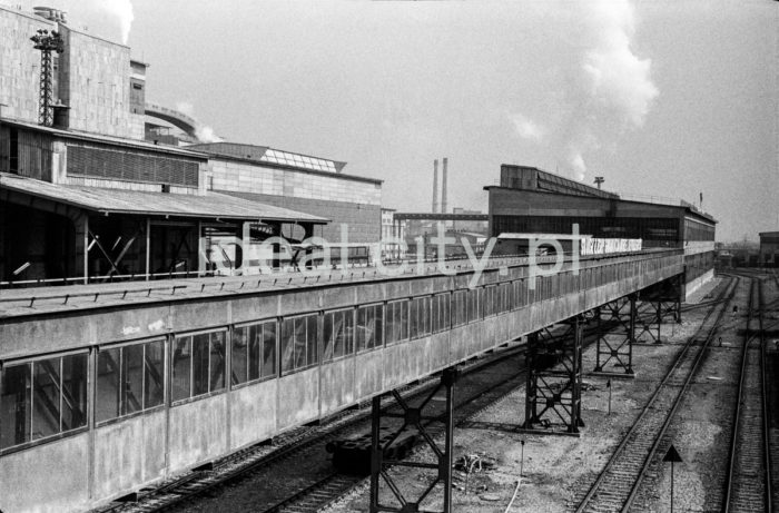 Converting steelworks at the Lenin Combine, Nowa Huta. 1966.

Stalownia konwertorowa w kombinacie im. W. I. Lenina w Nowej Hucie, 1966 r.

Photo by Henryk Makarewicz/idealcity.pl


