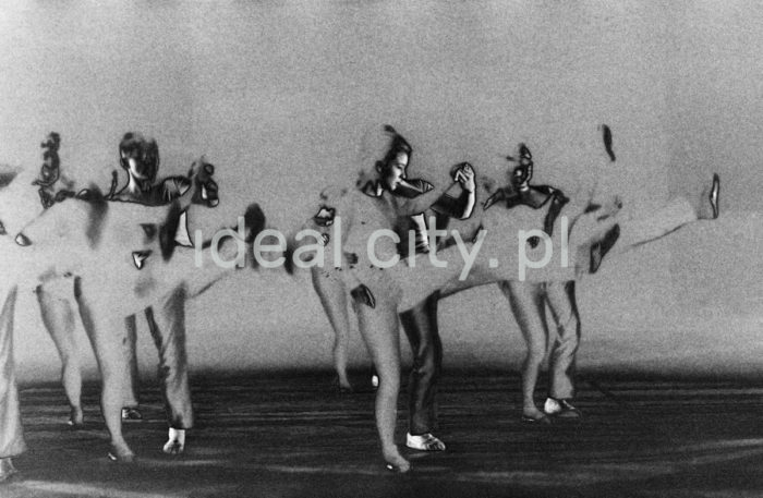Balet form nowoczesnych, lata 60 XXw. Kraków

fot. Henryk Makarewicz/idealcity.pl

