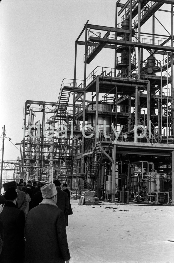 Feliks Dzierżyński Nitrogen Plant in Tarnów-Mościce, containers for chemicals. 1960s. 

Zakłady Azotowe im. Feliksa Dzierżyńskiego w Tarnowie-Mościcach, zbiorniki z chemikaliami, lata 60. XX w.

Photo by Henryk Makarewicz/idealcity.pl

