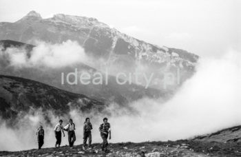 Steelworkers’ Lenin Trek, Tatra Mountains. September 1963.

Leninowski Rajd Hutników, Tatry, 09.1963

Photo by Henryk Makarewicz/idealcity.pl

