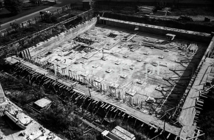 Construction of the Hotel Cracovia and the Kijów Cinema. First half of the 1960s.

Budowa Hotelu Cracovia oraz kina 