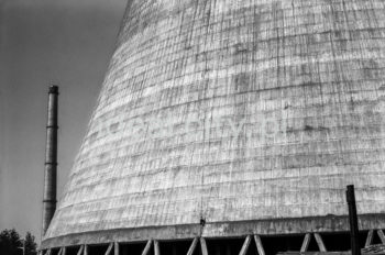 Cooling tower at the Łęg Heat and Power Plant. Early 1960s.

Chłodnia kominowa Elektrociepłowni 