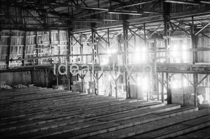 Brickworks in Czyżyny. 1950s.

Cegielnia w Czyżynach. Lata 50. XX w.

Photo by Henryk Makarewicz/idealcity.pl
