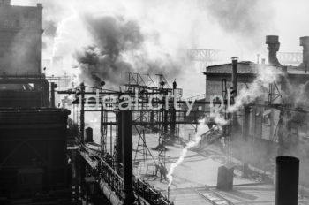 Kombinat metalurgiczny im. Lenina, rejon Zakładów Koksochemicznych, lata 60.


fot. Henryk Makarewicz/idealcity.pl



