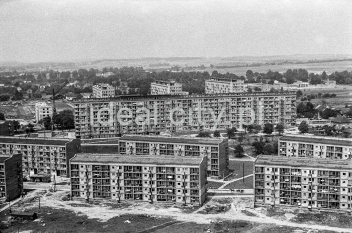 Ugorek Estate. 1960s.

Osiedle Ugorek, lata 60. XX w.

Photo by Henryk Makarewicz/idealcity.pl


