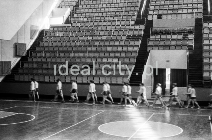 Sports Centre in Kielce. 1963.

Ośrodek Sportowy w Kielcach, 1963 r. 

Photo by Henryk Makarewicz/idealcity.pl



