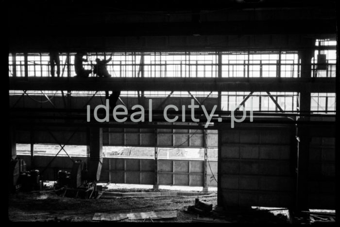 Constructing a factory hall in Nowy Sącz.

Budowa hali fabrycznej w Nowym Sączu.

Photo by Henryk Makarewicz/idealcity.pl




