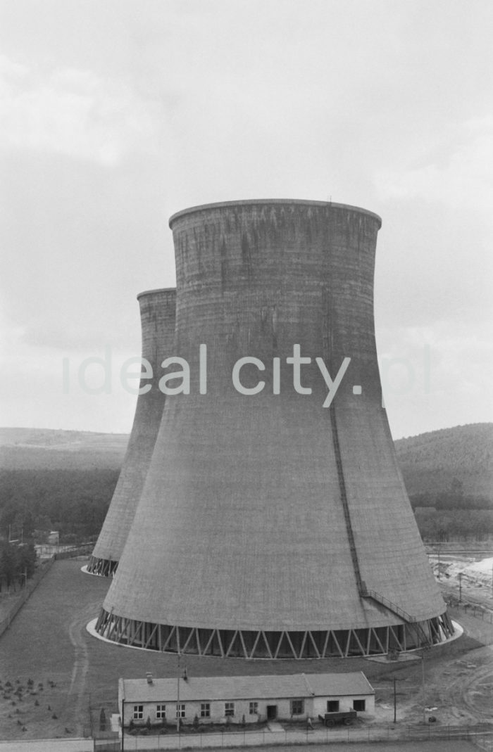 Power Plant in Będzin Łagisza. Ca. 1962.

Elektrownia Będzin Łagisza. Ok. 1962 r.

Photo by Henryk Makarewicz/idealcity.pl  

