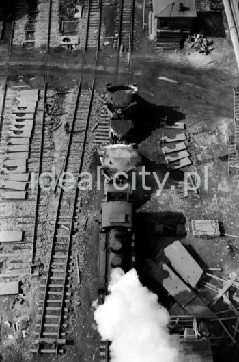 Lenin Metallurgical Combine, fragment of the railway network. Early 1960s.

Kombinat metalurgiczny im. Lenina, fragment infrastruktury kolejowej, początek lat 60. XX w.

Photo by Henryk Makarewicz/idealcity.pl
