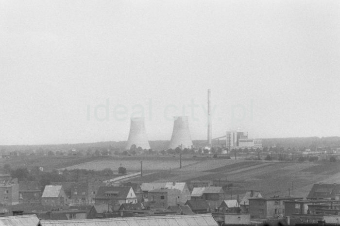 View of the Heat and Power Plant in Łęg. 1960s.

Widok na elektrociepłownię w Łęgu. Lata 60. XX w.

Photo by Henryk Makarewicz/idealcity.pl


