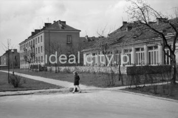 Kindergarten on the Krakowiaków Estate. 1950s.

Przedszkole na Osiedlu Krakowiaków. Lata 50. XX w.

Photo by Henryk Makarewicz/idealcity.pl
