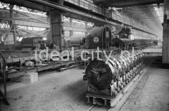 Inside a power station. Ca. 1954.

Wnętrze siłowni, około 1954 r.

Photo by Henryk Makarewicz/idealcity.pl


