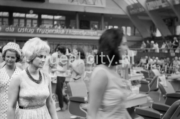 Fashion Festival, Wisła Hall in Kraków, 1966.

Festiwal mody, Hala Wisły, 1966 r. Kraków

Photo by Henryk Makarewicz/idealcity.pl

