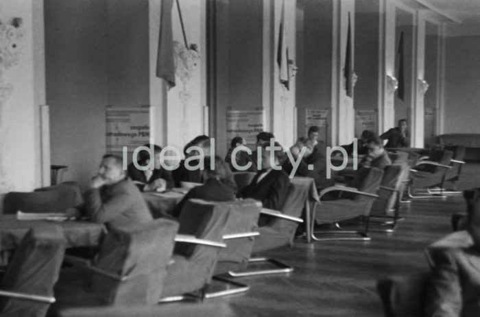 Meeting of the Front of National Unity (FJN). 1950s (between 1952 and 1956).

Narada Frontu Jedności Narodu. Lata 50. (pomiędzy 1952 a 1956) XX w.

Photo by Wiktor Pental/idealcity.pl

